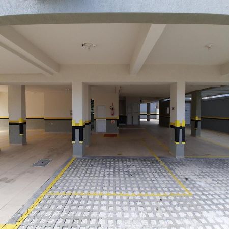 Apartamento 3 Quartos 8 Pessoas A 50 Mts Da Praia De Bombas, A 100M Da Passarela Do Ribeiro 봄비나스 외부 사진
