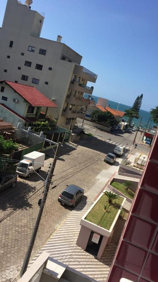 Apartamento 3 Quartos 8 Pessoas A 50 Mts Da Praia De Bombas, A 100M Da Passarela Do Ribeiro 봄비나스 외부 사진