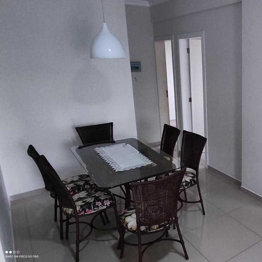 Apartamento 3 Quartos 8 Pessoas A 50 Mts Da Praia De Bombas, A 100M Da Passarela Do Ribeiro 봄비나스 외부 사진