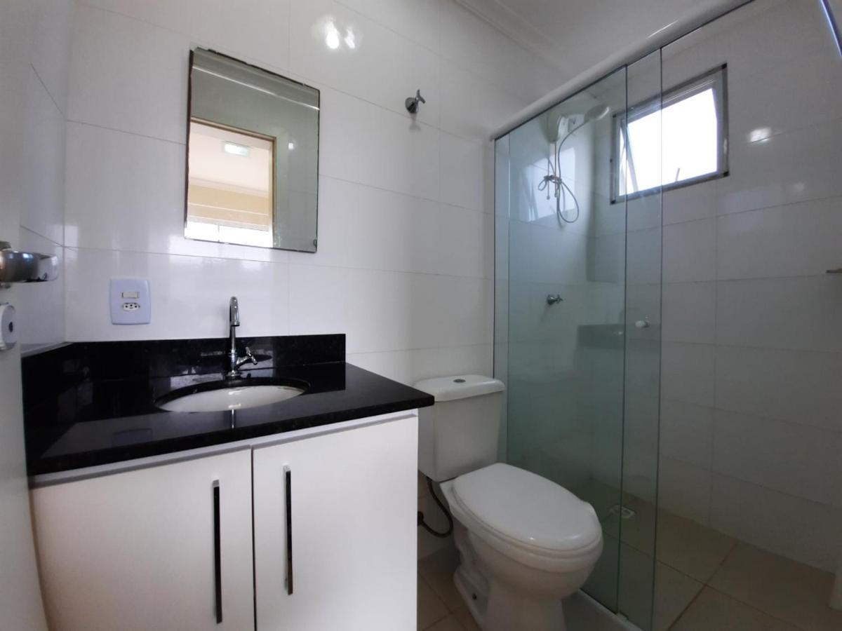 Apartamento 3 Quartos 8 Pessoas A 50 Mts Da Praia De Bombas, A 100M Da Passarela Do Ribeiro 봄비나스 외부 사진